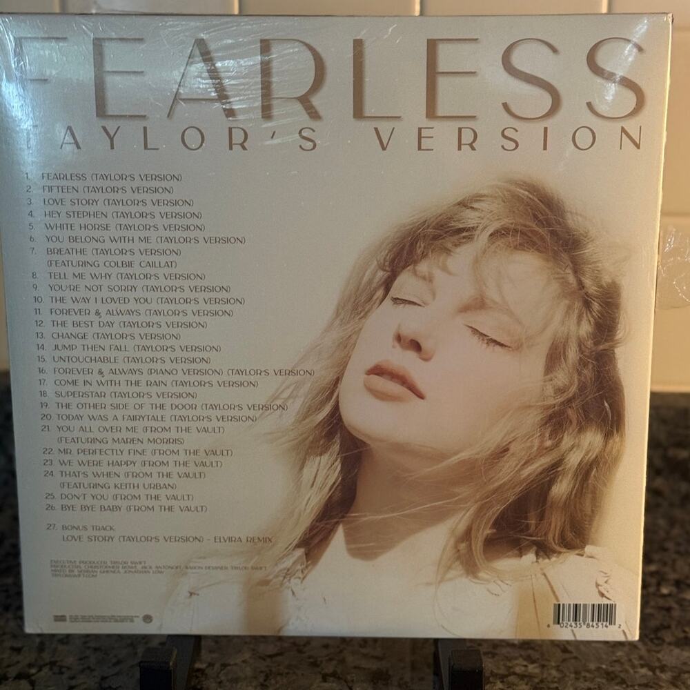 Taylor Swift NWT | Fearless Taylor's Version exclusive red 3LP vinyl records TV - Picture 5 of 8